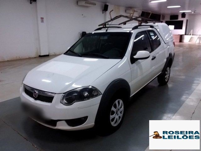 FIAT STRADA TREK CD 1.6 ANO 2015/2016
