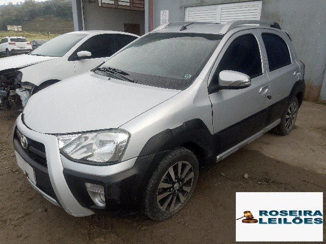 TOYOTA ETIOS HB CROSS 1.5 AT ANO 2017/2018